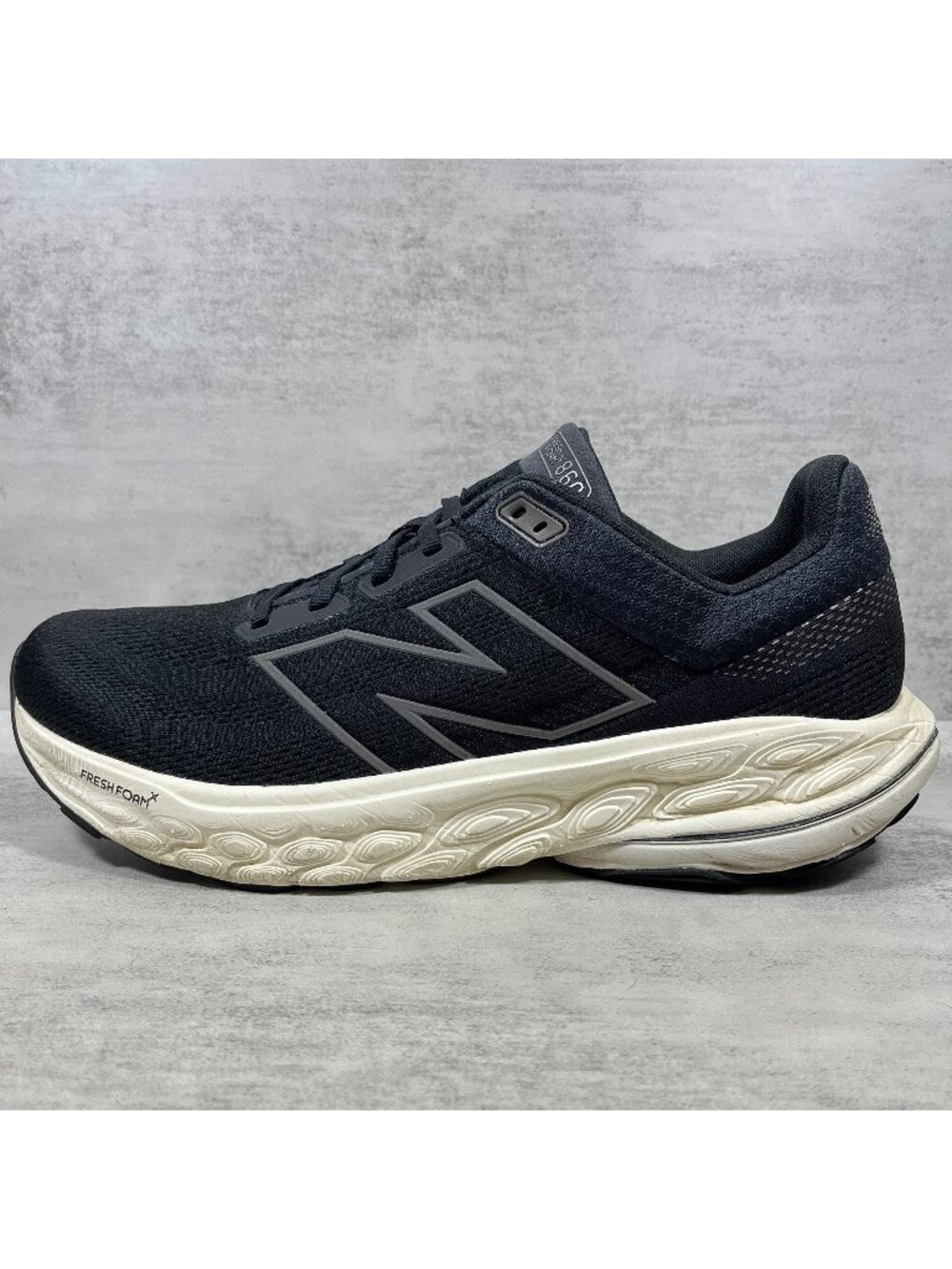 New Balance Fresh Foam 860v14 Running Shoes - Men's Size 11.5 - Black